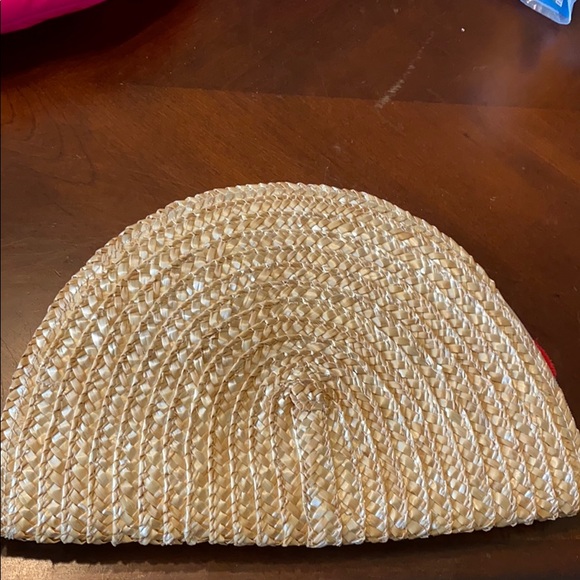 Straw Clutch with Pom Poms! - Picture 2 of 3